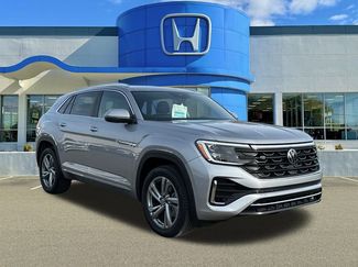 Used 2024 Volkswagen Atlas Cross Sport SEL R-Line video 1