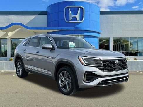 Used 2024 Volkswagen Atlas Cross Sport SEL R-Line image 1