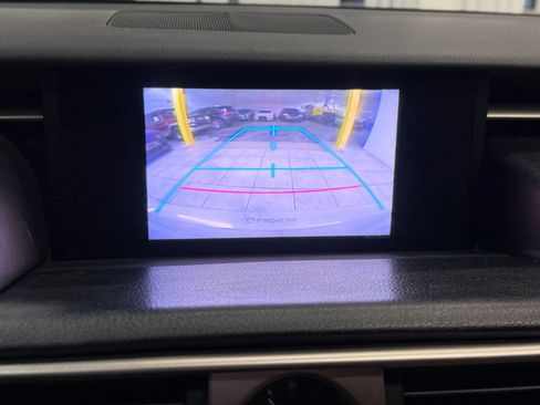 Used 2014 Lexus IS 350 w/ Navigation Package image 31