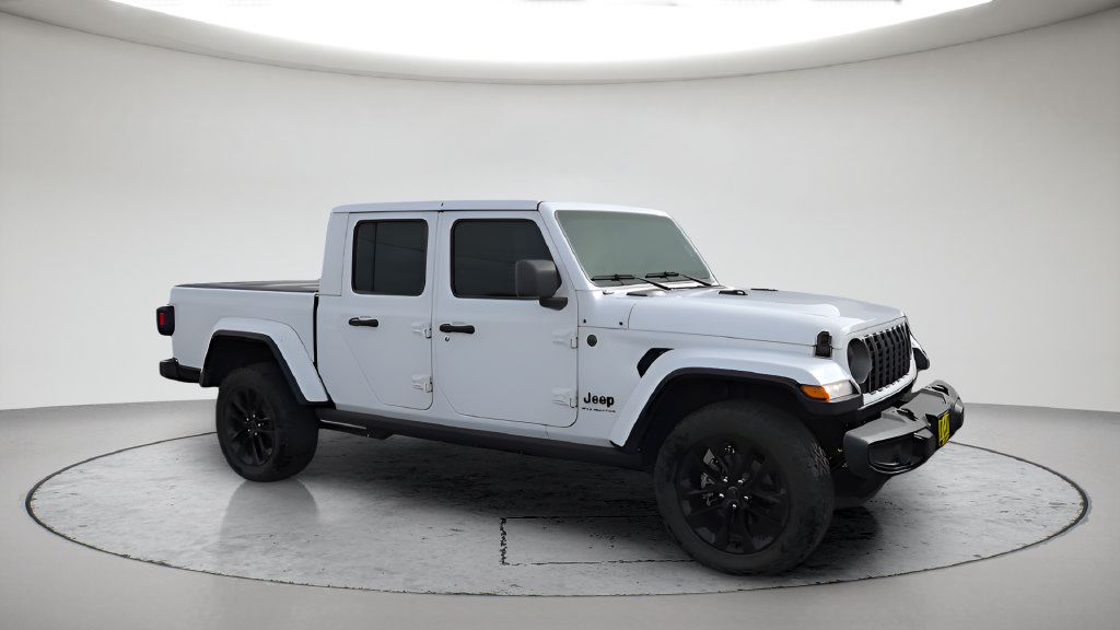 Used 2025 Jeep Gladiator Sport AWD/4WD image 7