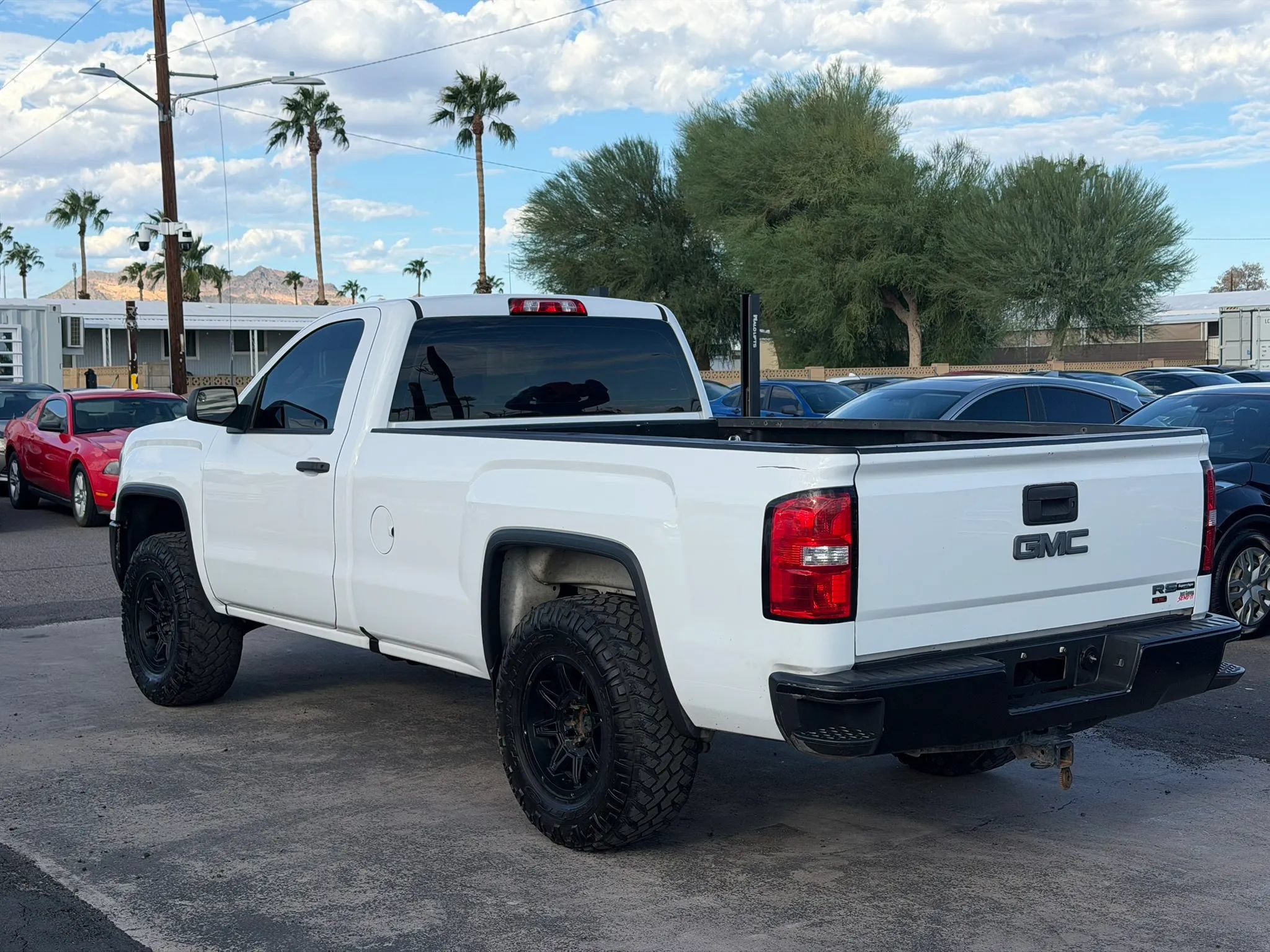 Used 2017 GMC Sierra 1500 2WD Regular Cab image 5