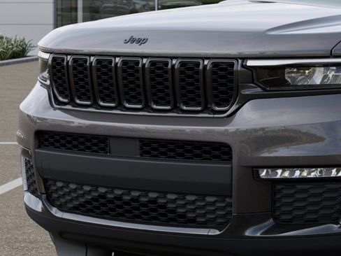 New 2025 Jeep Grand Cherokee L Limited w/ Black Appearance Package image 12