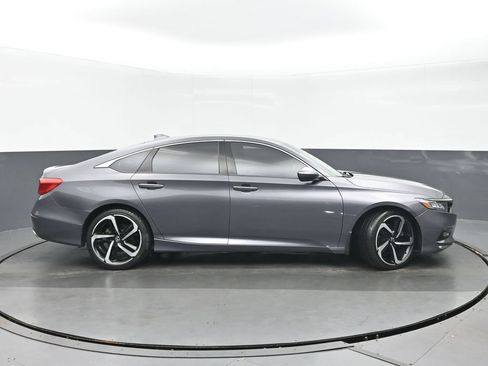 Used 2020 Honda Accord Sport image 2