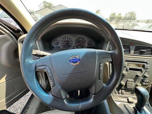 Used 2003 Volvo V70 2.5T AWD/4WD image 31
