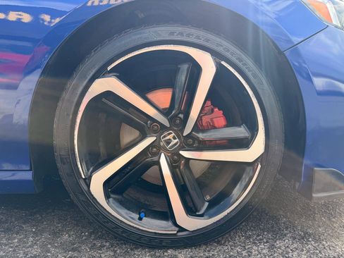 Used 2022 Honda Accord Sport image 11
