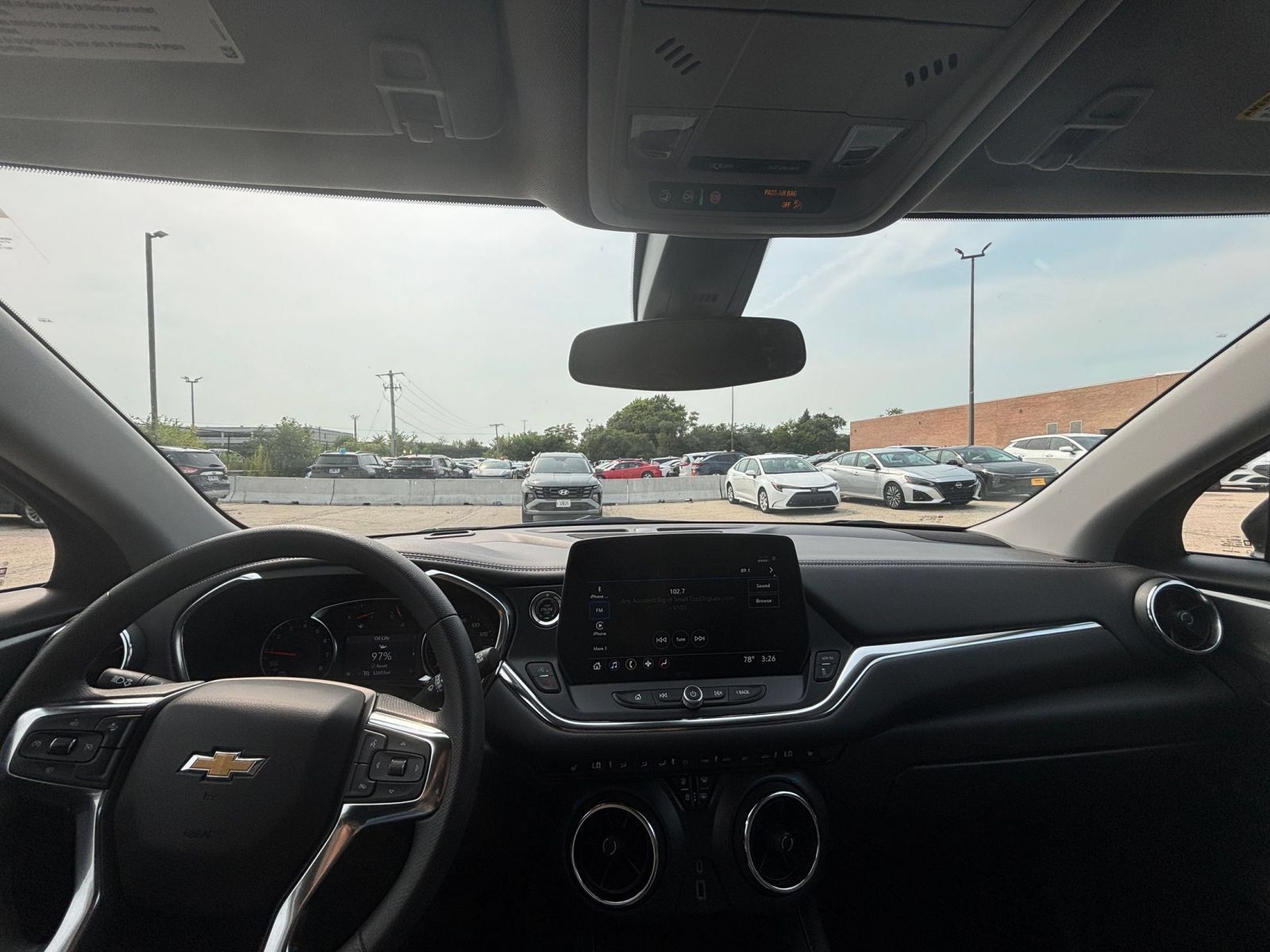 Used 2025 Chevrolet Blazer LT FWD image 33