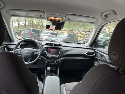 Used 2023 Chevrolet TrailBlazer LT w/ Convenience Package AWD/4WD image 25