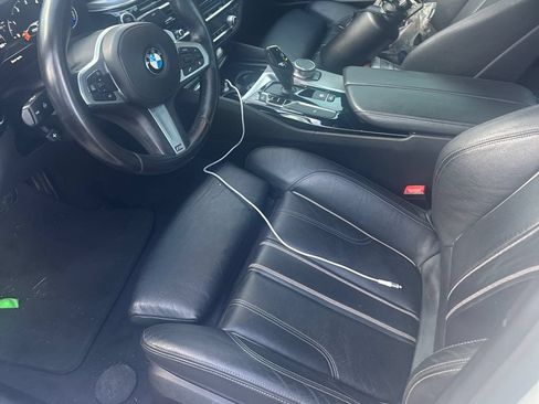 Used 2018 BMW 530i RWD image 3