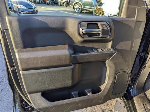 Used 2022 Chevrolet Silverado 1500 Custom AWD/4WD image 11