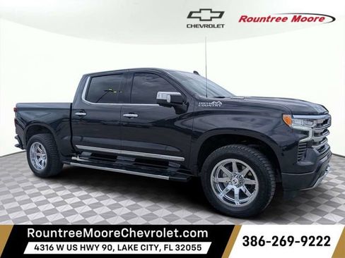 Used 2024 Chevrolet Silverado 1500 High Country w/ Technology Package AWD/4WD image 1