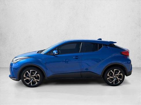Used 2021 Toyota C-HR XLE FWD image 9