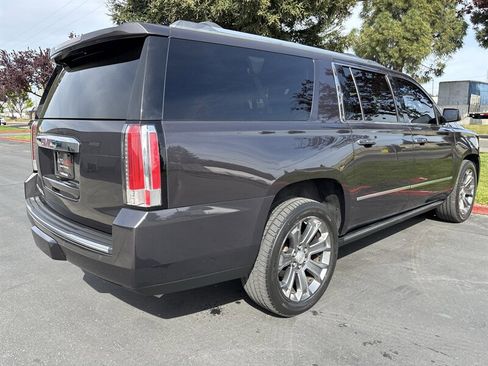 Used 2015 GMC Yukon XL Denali w/ Premium Package AWD/4WD image 11