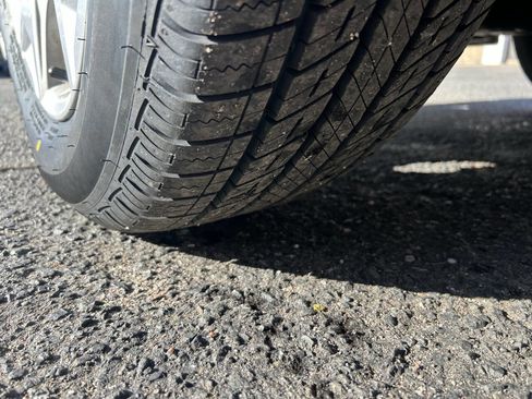 Used 2014 Subaru Forester 2.5i Premium w/ All-Weather Package image 8