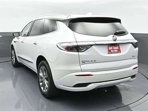 Used 2024 Buick Enclave Avenir w/ Avenir Technology Package AWD/4WD image 4