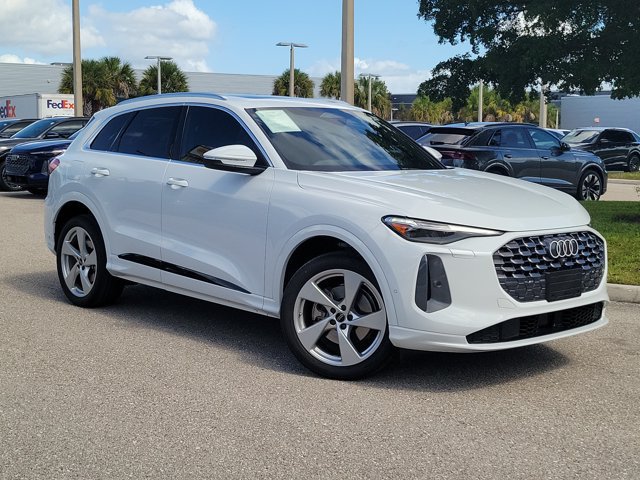 Certified 2025 Audi Q5 Premium Plus w/ Premium Plus AWD/4WD image 31