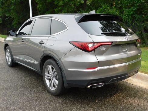 Used 2022 Acura MDX SH-AWD image 3