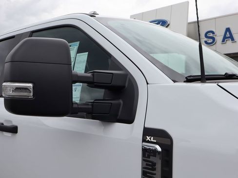New 2026 Ford F350 XL w/ XL Chrome Package AWD/4WD image 21