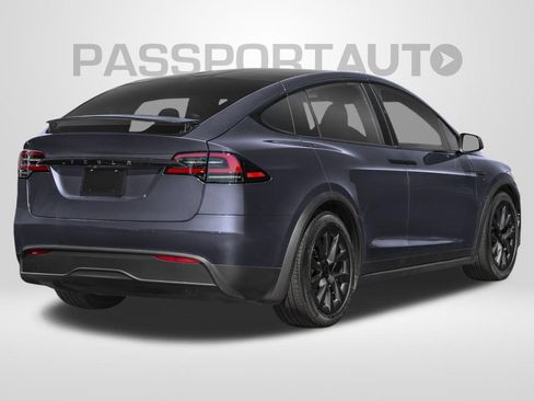 Used 2023 Tesla Model X image 2