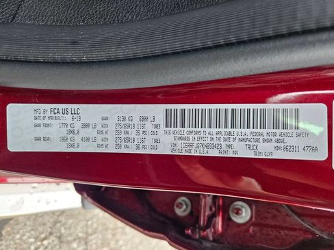 Used 2019 RAM 1500 Laramie AWD/4WD image 30