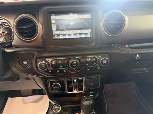 Used 2020 Jeep Wrangler Unlimited Sport S AWD/4WD image 21