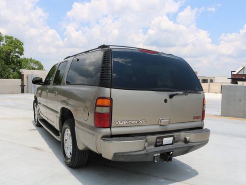 Used 2001 GMC Yukon XL Denali AWD/4WD image 37