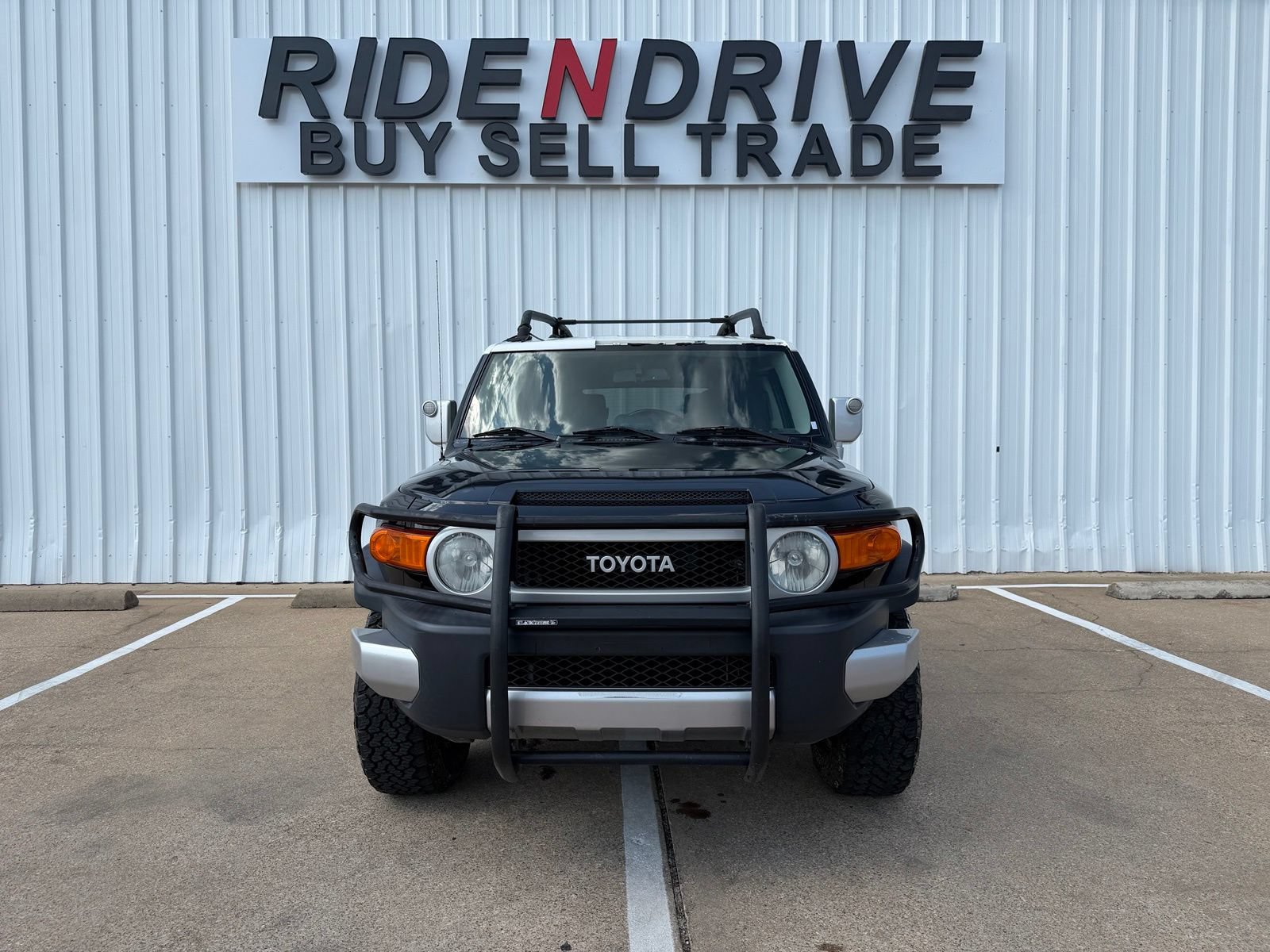 Used 2012 Toyota FJ Cruiser 4WD w/ Upgrade Pkg image 10