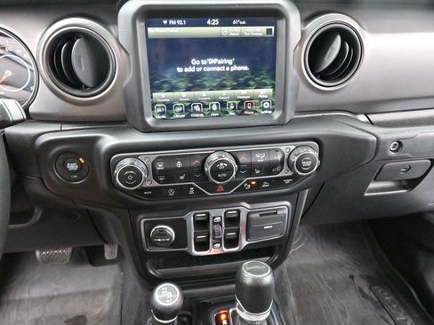Used 2021 Jeep Gladiator Sport AWD/4WD image 20