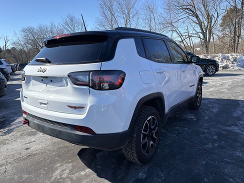 Used 2025 Jeep Compass Trailhawk w/ Trailhawk Elite Group image 7