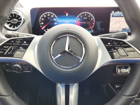 New 2025 Mercedes-Benz GLA 250 GLA 250 image 21