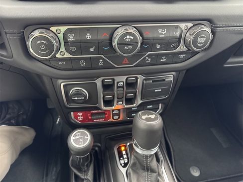 New 2026 Jeep Wrangler Unlimited Rubicon w/ Safety Group image 14