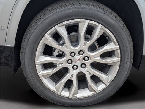 New 2026 GMC Acadia Denali w/ Super Cruise Package FWD image 34