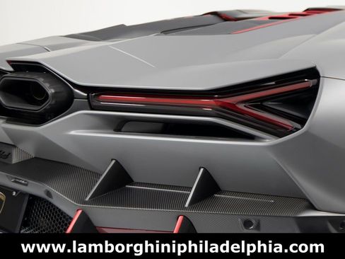 Used 2024 Lamborghini Revuelto image 49