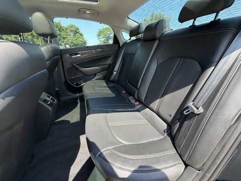 Used 2019 Hyundai Sonata Limited w/ Ultimate Package 04 FWD image 16
