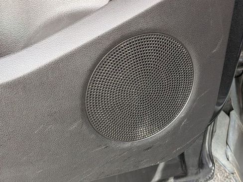 Used 2019 Ford Escape SE image 29