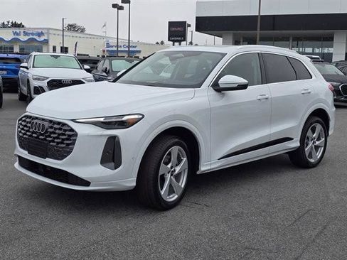Used 2025 Audi Q5 Premium Plus image 3