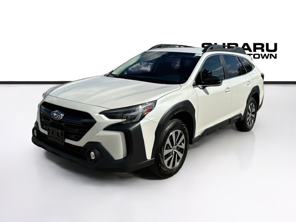 Used 2023 Subaru Outback Premium AWD/4WD image 3
