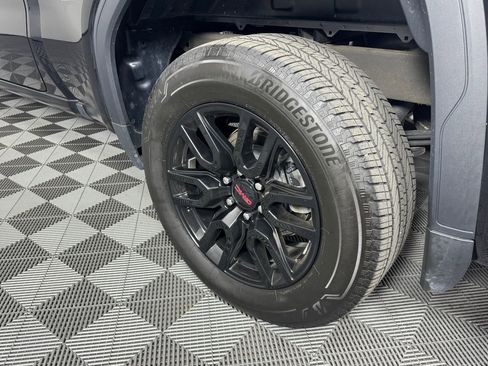 Used 2024 GMC Sierra 1500 Elevation image 11