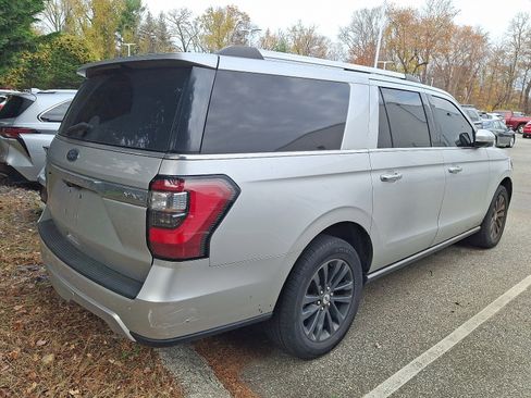Used 2019 Ford Expedition Max Limited image 4