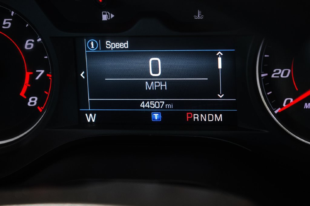 Used 2023 Chevrolet Camaro LT w/ Technology Package RWD image 17
