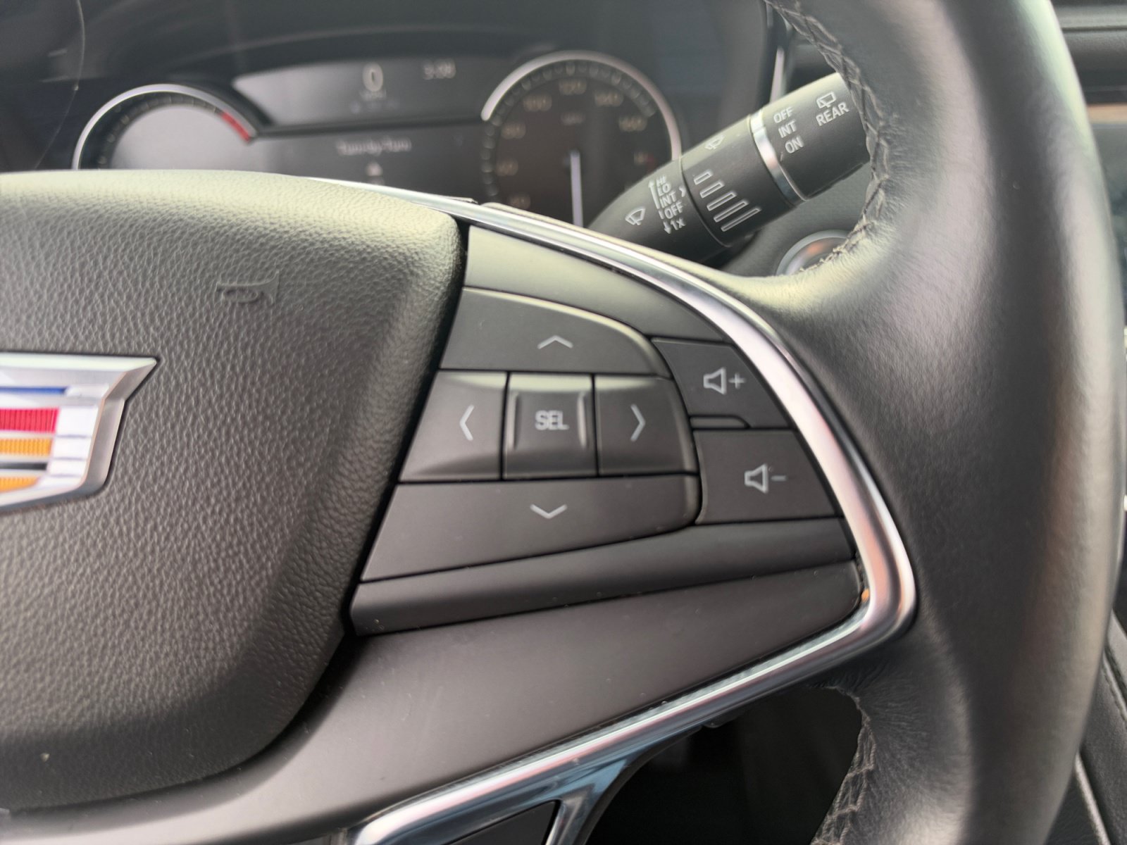 Used 2021 Cadillac XT5 Luxury FWD image 21
