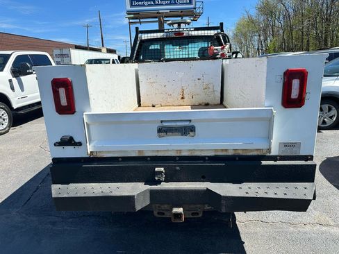 Used 2018 Ford F250 XL w/ Power Equipment Group image 4