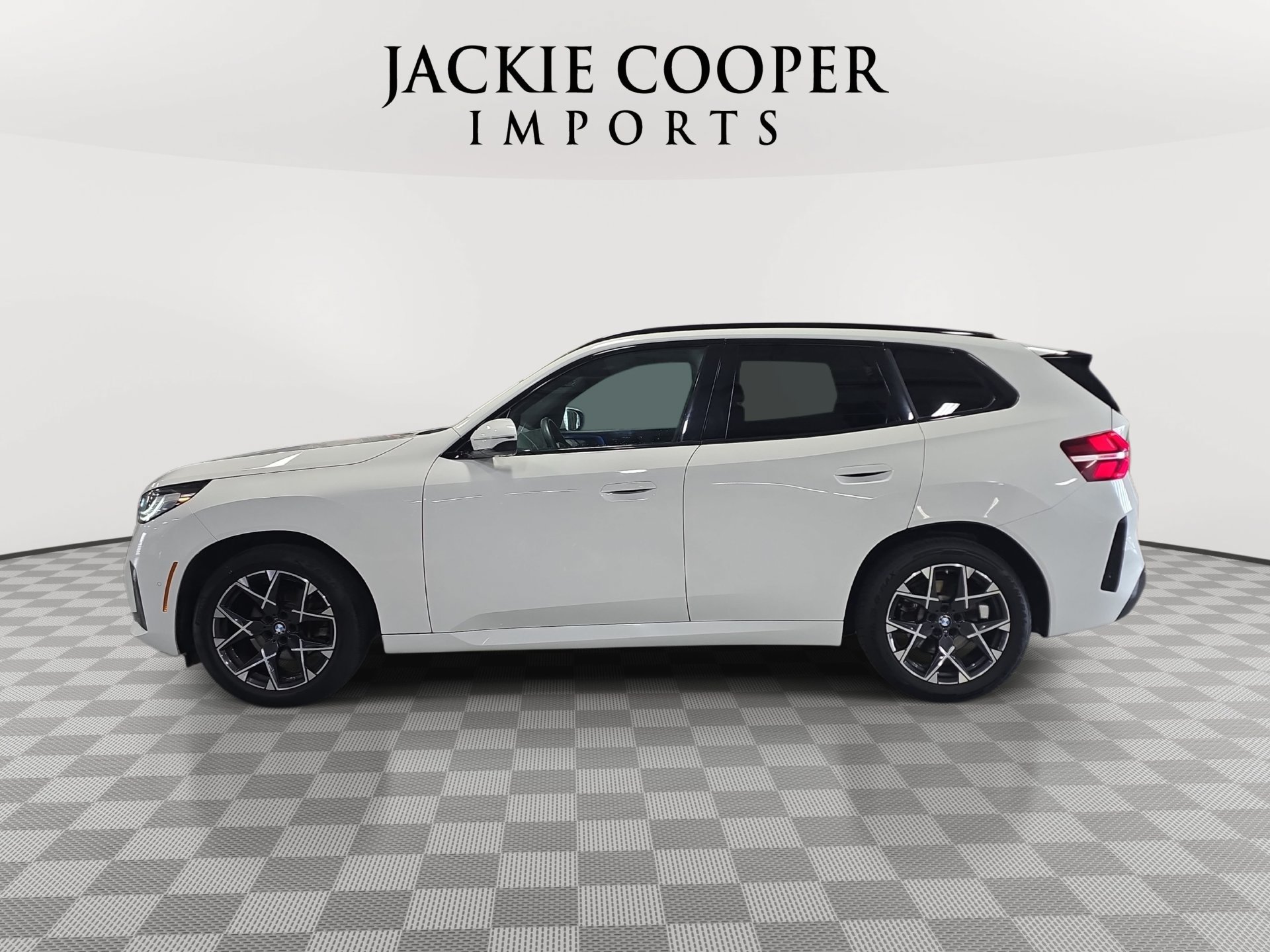 Used 2025 BMW X3 xDrive30i AWD/4WD image 8