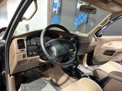 Used 1999 Toyota 4Runner SR5 image 9