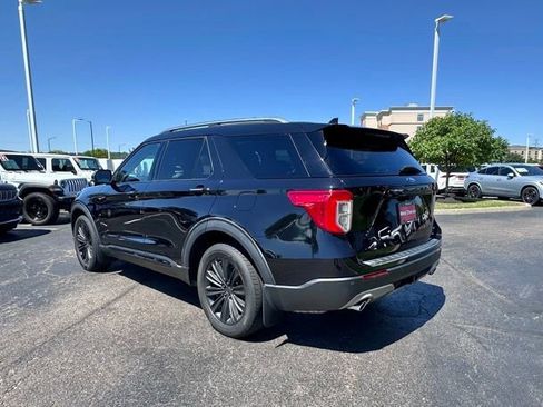 Used 2020 Ford Explorer Limited w/ Hybrid Equipment Group 310A AWD/4WD image 9