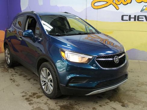 Used 2020 Buick Encore Preferred w/ Safety Package AWD/4WD image 2