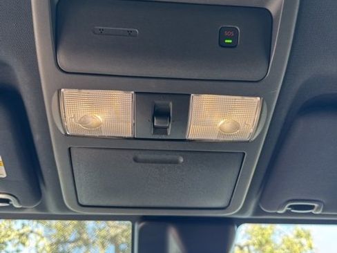 Used 2023 Nissan Frontier PRO-4X w/ Technology Package image 22