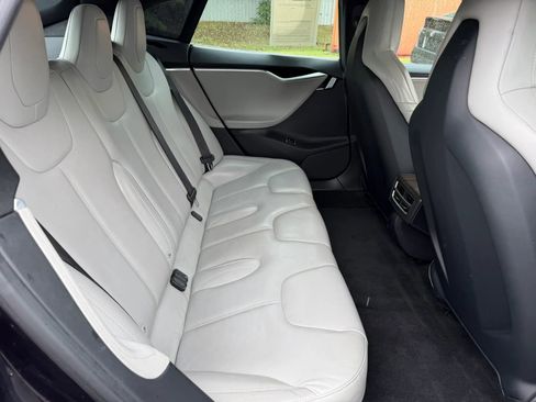 Used 2015 Tesla Model S 70D AWD/4WD image 19