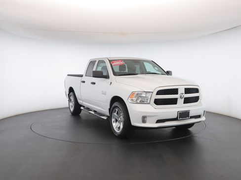 Certified 2018 RAM 1500 Express w/ Express Value Package image 36