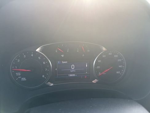 Used 2022 GMC Terrain SLE FWD image 19