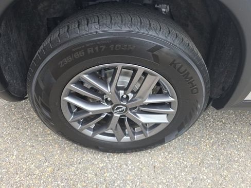 Used 2024 Nissan Rogue S AWD/4WD image 12